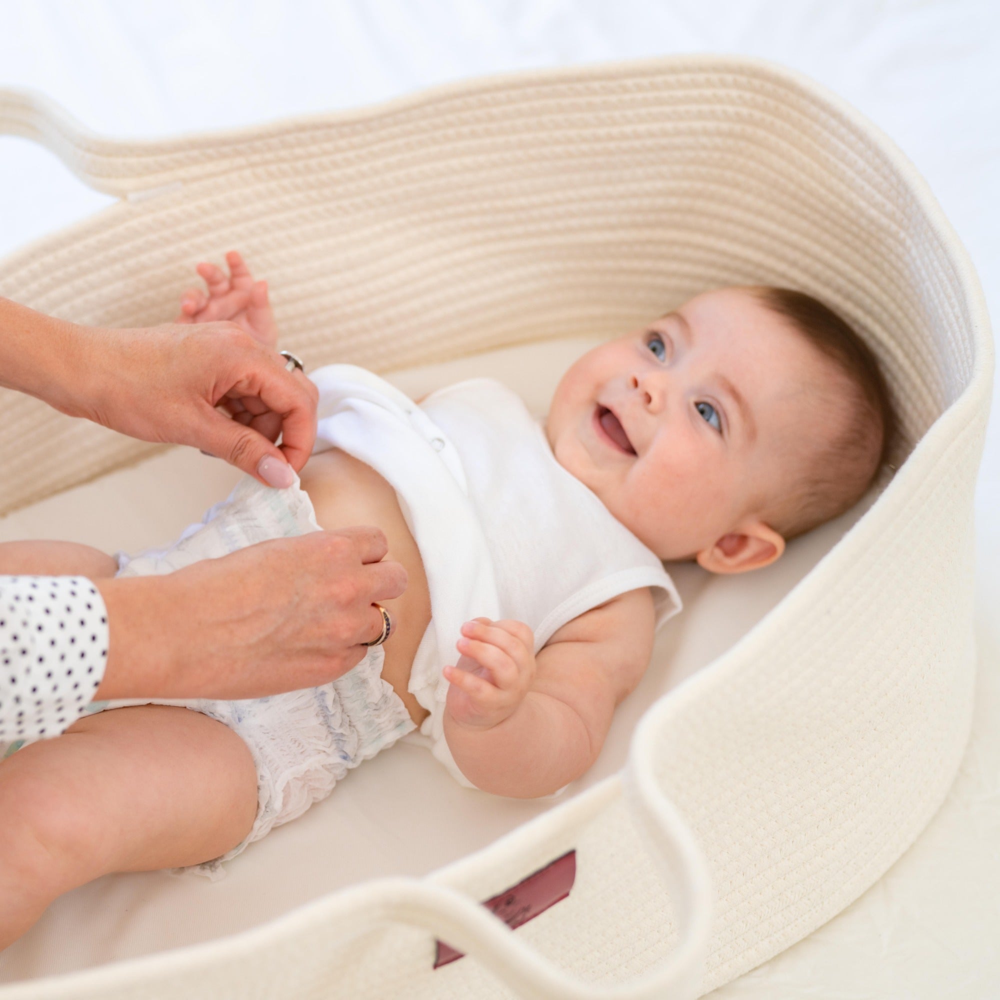 Organic Baby Moses Basket & Newborn Nest with Waterproof Pad